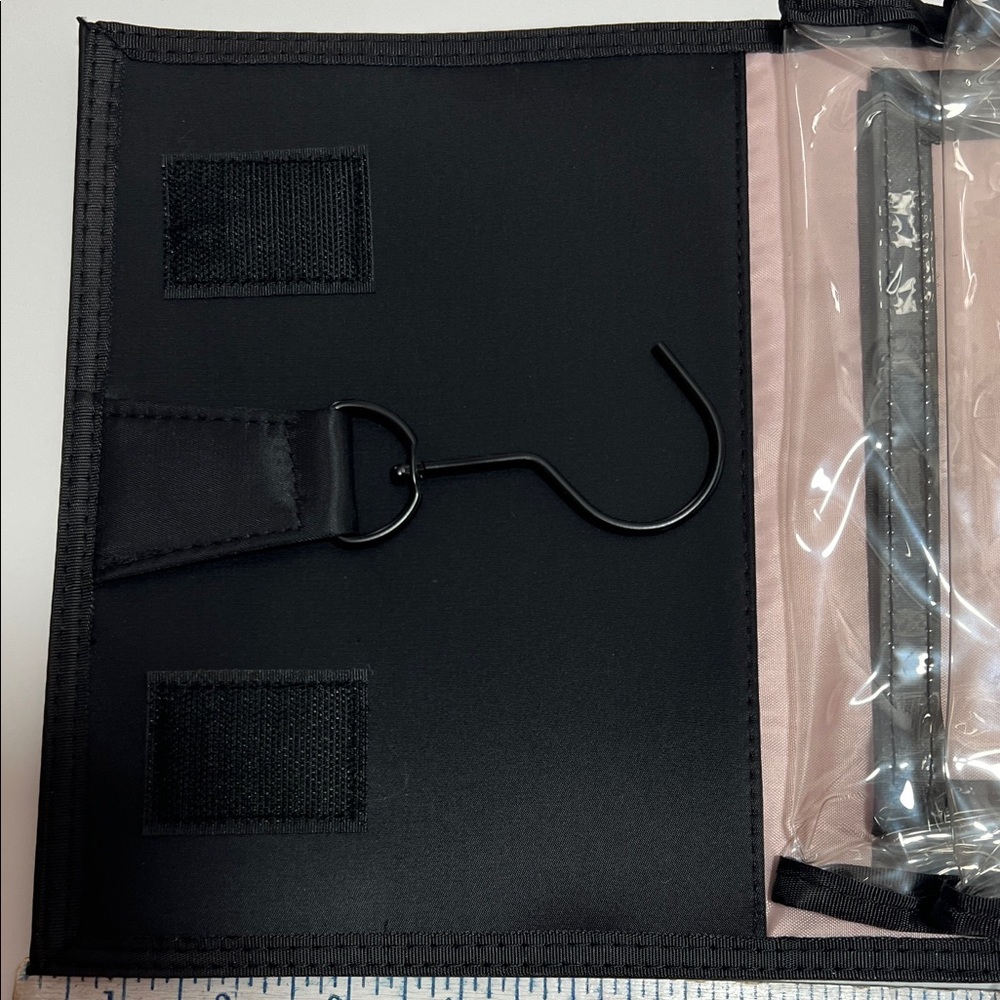 Mary Kay Black Toiletry Bag - Picture 4 of 4